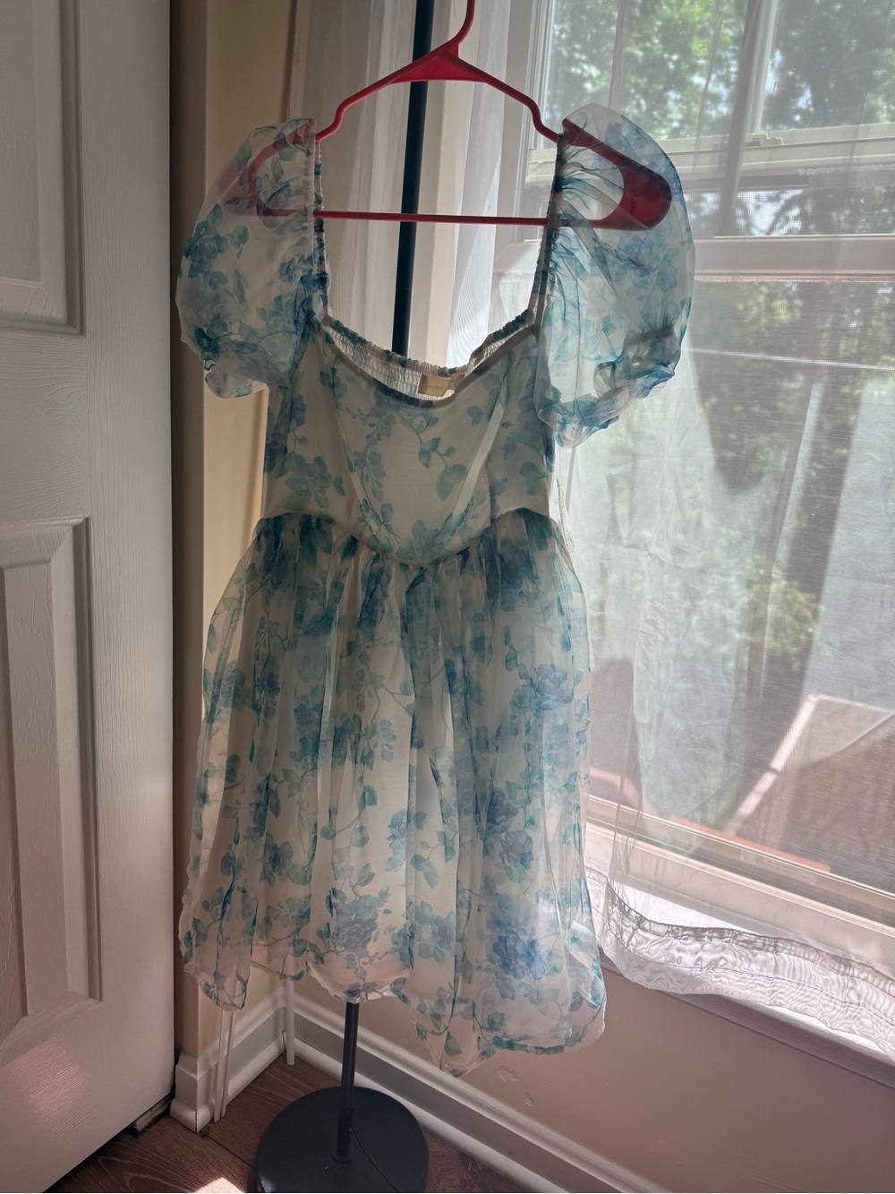 Altar'd State Blue Floral Puff-Sleeve Babydoll Style Dress